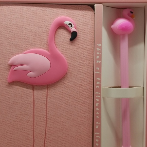 Kawaii mixed animal designs stationary gift set. - Picture 2 of 5